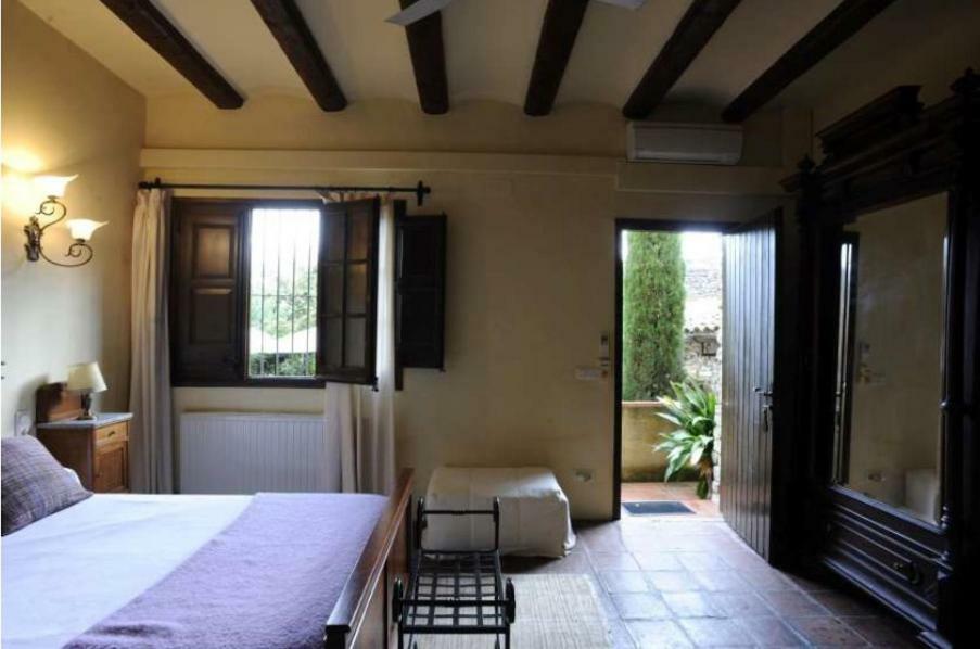 Hostal La Riera Torroella de Montgrí Εξωτερικό φωτογραφία