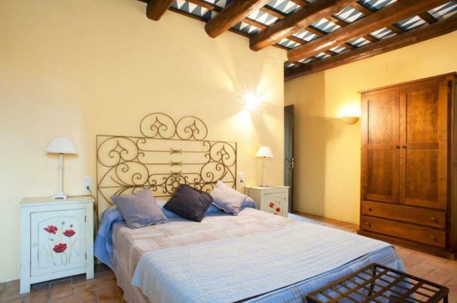 Hostal La Riera Torroella de Montgrí Εξωτερικό φωτογραφία